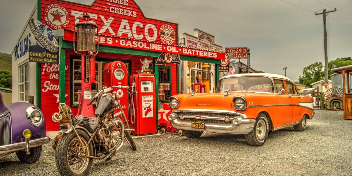 A vintage-style store located in Burkes Pass on the South Island, Three Creeks is a second-hand destination filled with antiques, memorabilia, furniture, collectables, sculptures, art and more. 