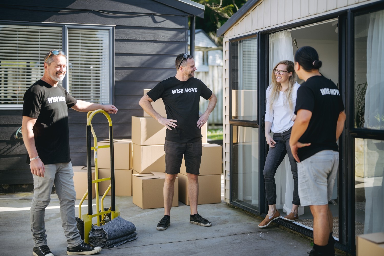 How Many Movers Do I Need? How Many Movers Do I Need?