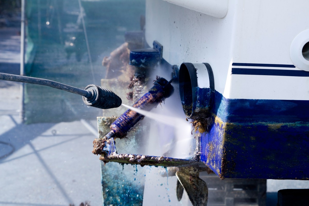 How to prepare your boat for storage in winter