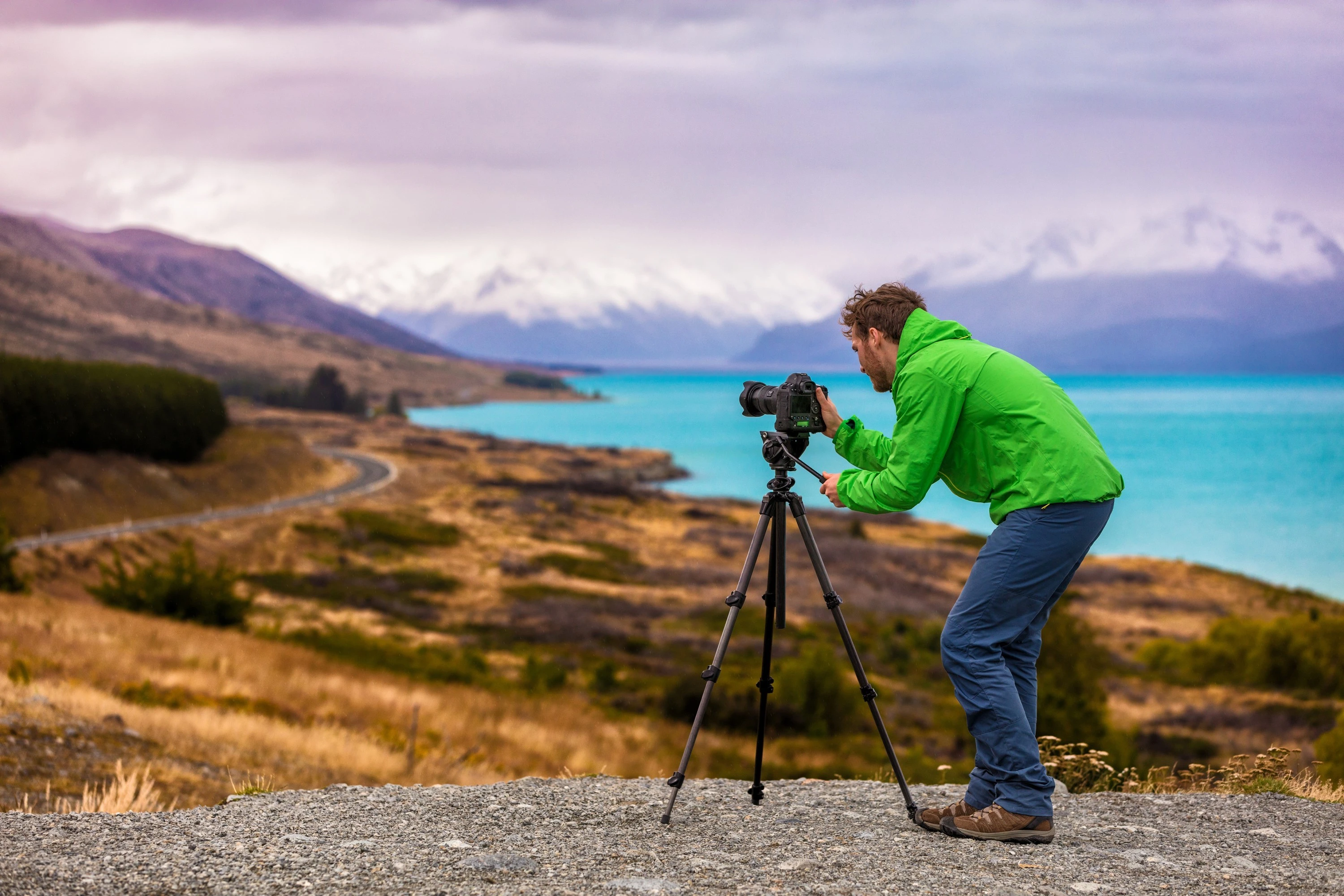 New Zealand Through the Lens: A Photographer's Guide to Capturing the Landscape