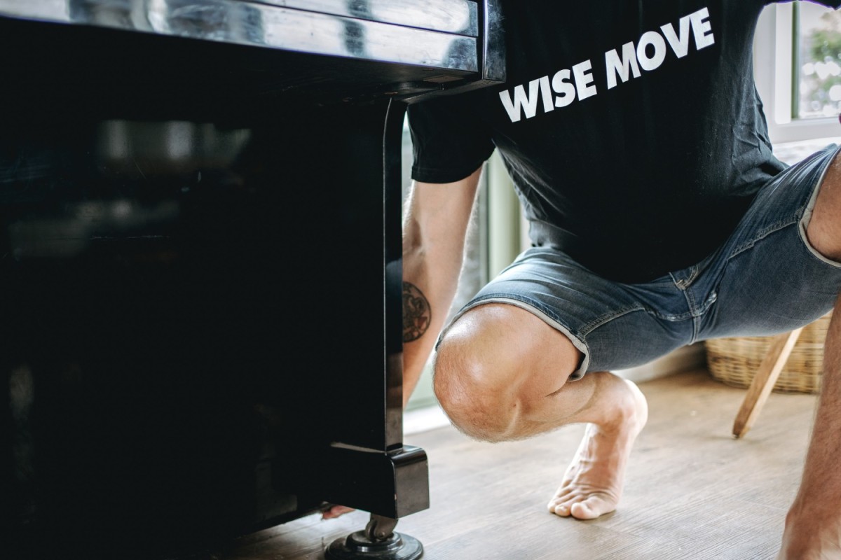 How Much Does a Piano Weigh?