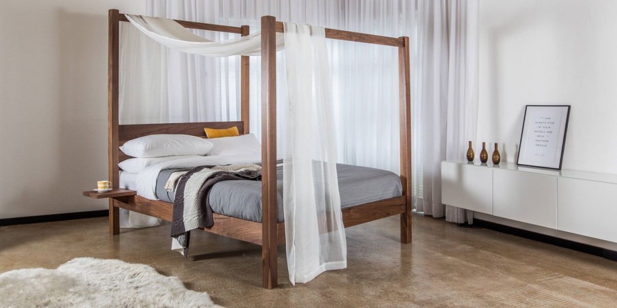 A four-poster bed