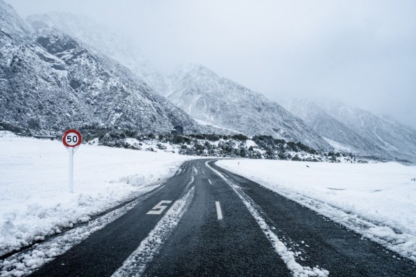 10 tips for moving house in snowy weather