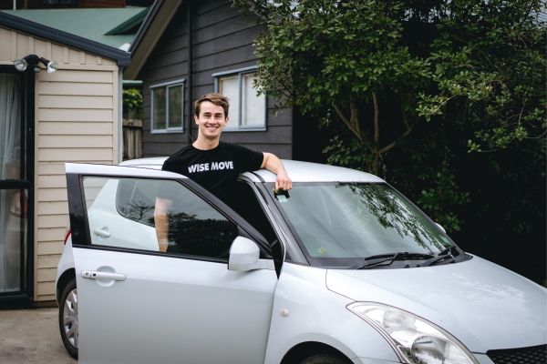 How much does car transport cost in New Zealand (with real examples)