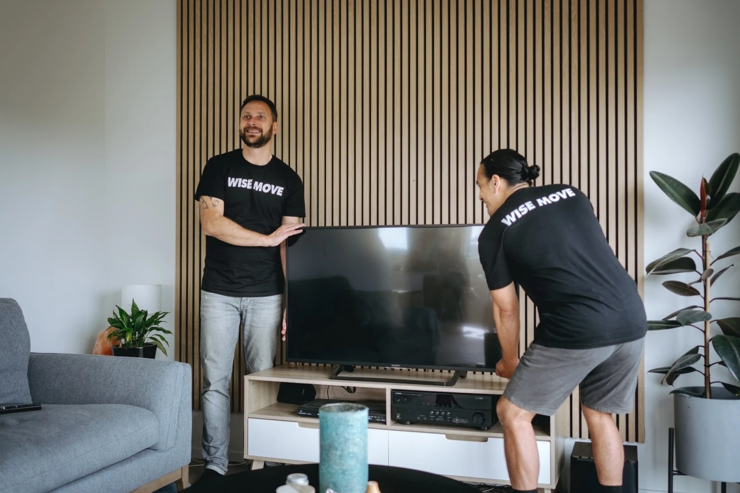 How to Pack and Move a Flat Screen TV