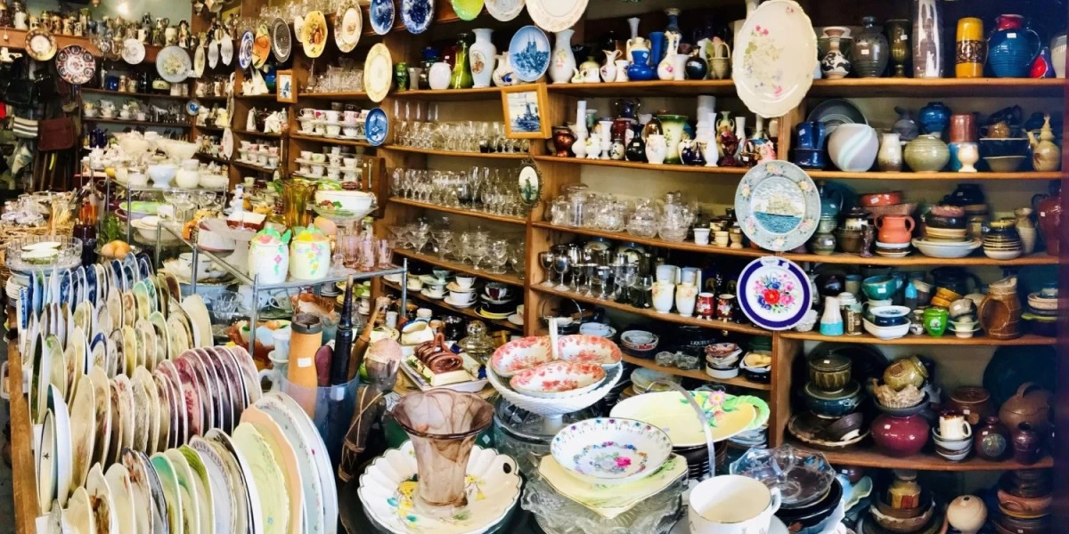 Antique chinaware displayed at Auckland's Antique Alley. The store has different classic collections of fine porcelain, hand-embellished with intricate lace-like detaile-like detail, and porcelain roses. 