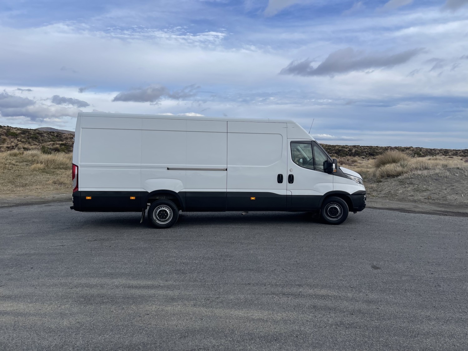 Interliner transport | Book Now - Wise Move