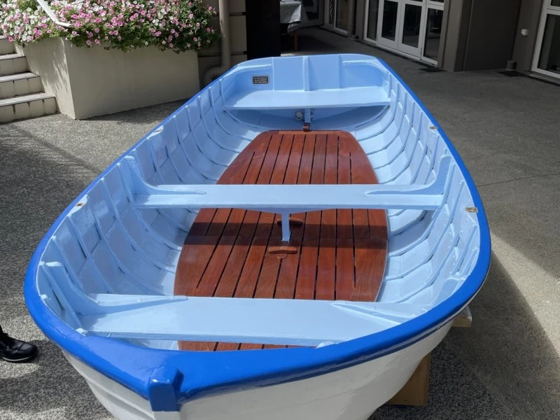 Small boat small dinghy - clinker