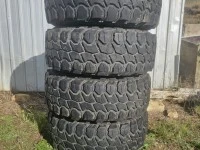 4x mud tires with steel rims
