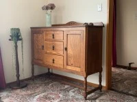 Side board