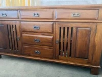 Sideboard / Chest