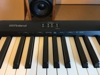Roland FP-10 Digital Piano