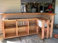Macrocarpa Bar
