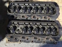 2x v8 cylinder heads