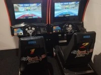 *Daytona USA Twin Arcade*