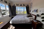 Queen bed, Headboard