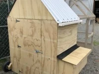 Hen house with Pitched Roof Run, made by stockontheblock