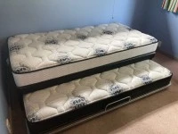 Sleepyhead Chiropractic trundler bed