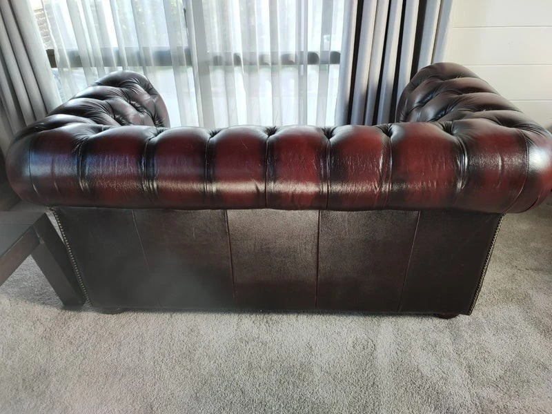 Leather Couch Chesterfield