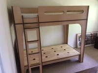 Bunks/loft bed