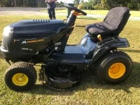 Ride on lawn mower