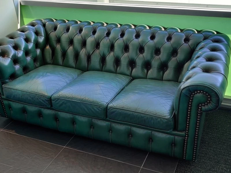 3 Seater Leather Chesterfield Couch, 2 Seater Leather Chesterfield Cou...