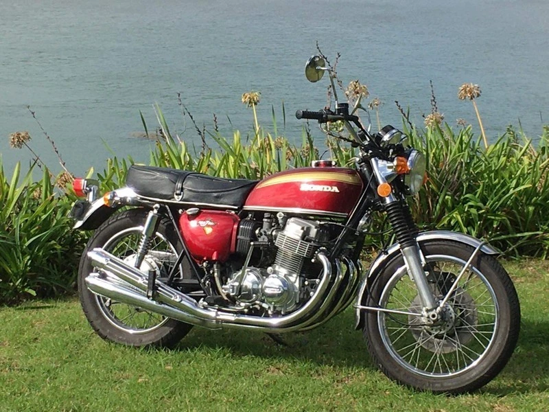 Motorcycle Honda 1972 CB 750