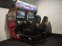 *Daytona USA Twin Arcade*