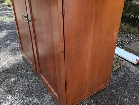 Solid wood cabinet