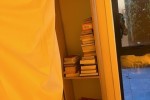 Low long shelf