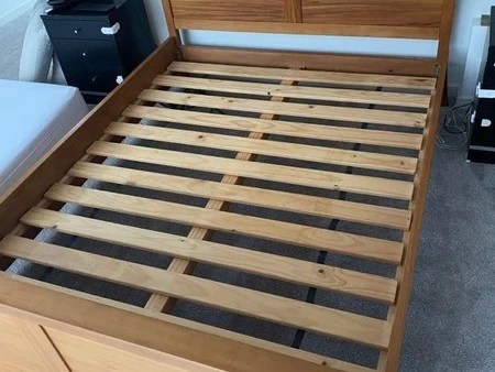 Rimu Queen bed Frame