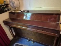 Bohm upright piano