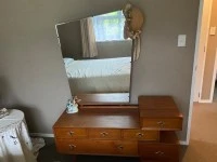 Retro dresser & matching drawers