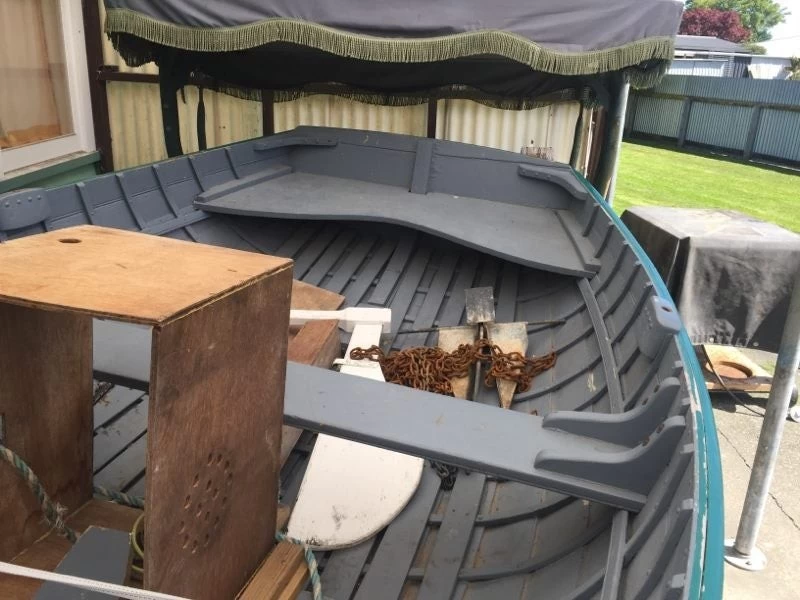 Small boat Clinker Dinghy for sale
