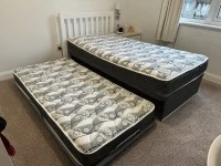 Sleepyhead King Single Bed with Single Trundler