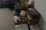 40inch tv, 10 boxes with househould and kitchen items, Light Bean bag,...
