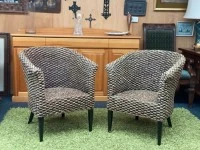 2 rattan chairs