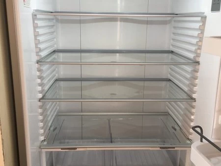 Fisher and Paykel Fridge/Freezer with icemaker