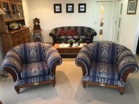 3 Piece Lounge suite, 2 x chairs