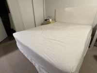 Queen size bed mattress + frame