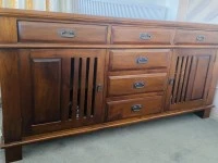 Sideboard / Chest