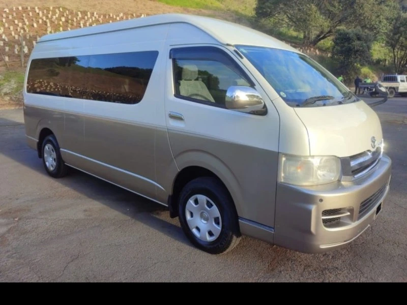 Toyota HiAce Grandcabin