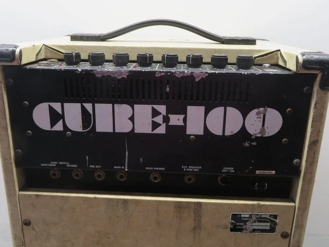 VINTAGE!! Roland Guitar Amp - Cube 100