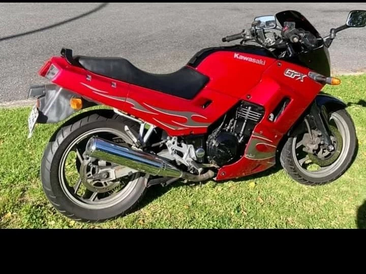 Motorcycle Kawasaki Ex 250 lam