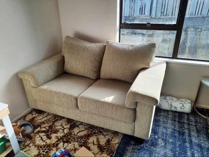 2 seater, Single couch