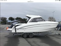 Motor boat Beneteau Antares 7 on Trailer