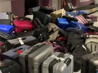 15 Suit cases bags