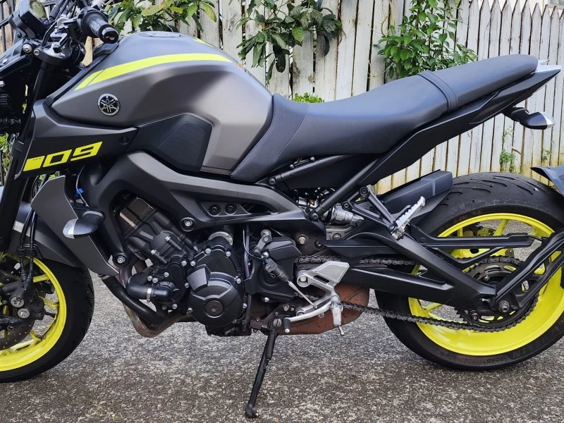 Motorcycle Yamaha Mt09