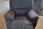 Recliner chairs