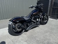 Motorcycle Harley-Davidson Breakout cvo